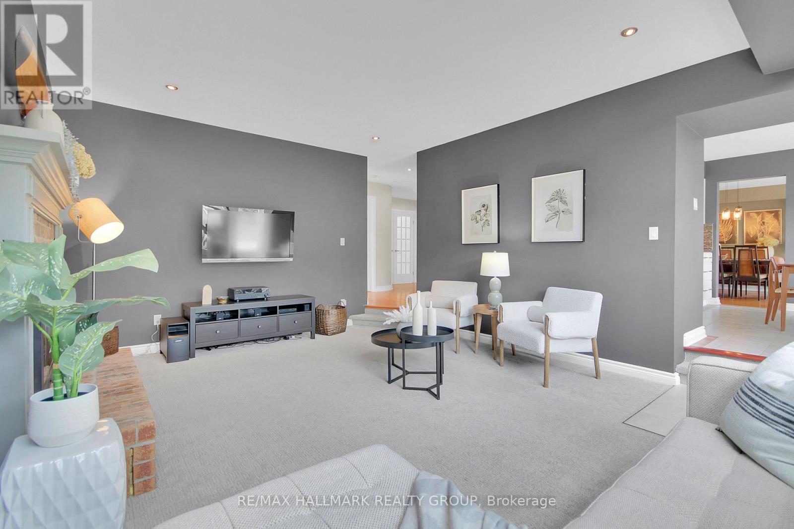 Photo 20 of 20 Arbuckle Crescent, Ottawa ON