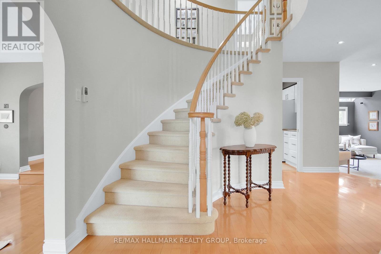Photo 22 of 20 Arbuckle Crescent, Ottawa ON