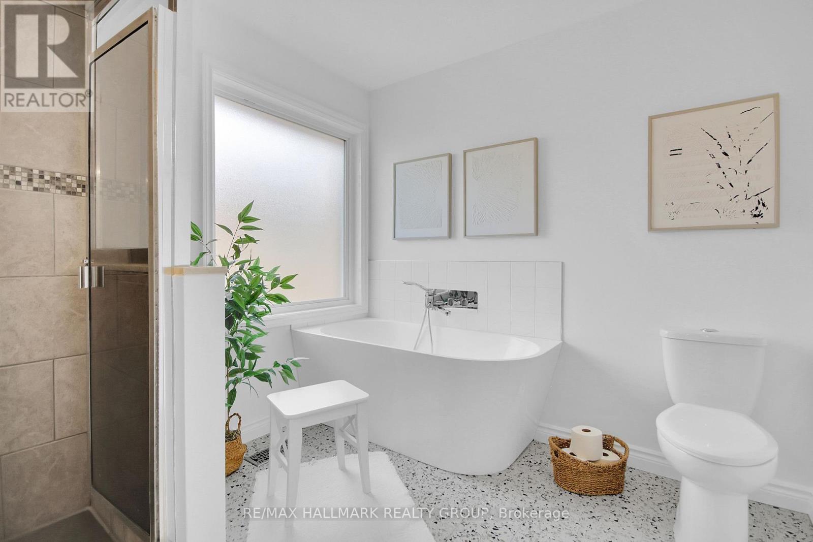 Photo 38 of 20 Arbuckle Crescent, Ottawa ON