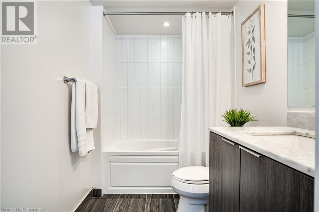 Photo 28 of 955 Bay Street Unit 1809, Toronto ON