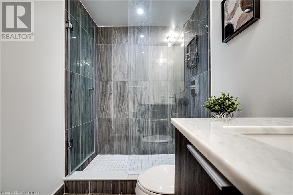Photo 24 of 955 Bay Street Unit 1809, Toronto ON