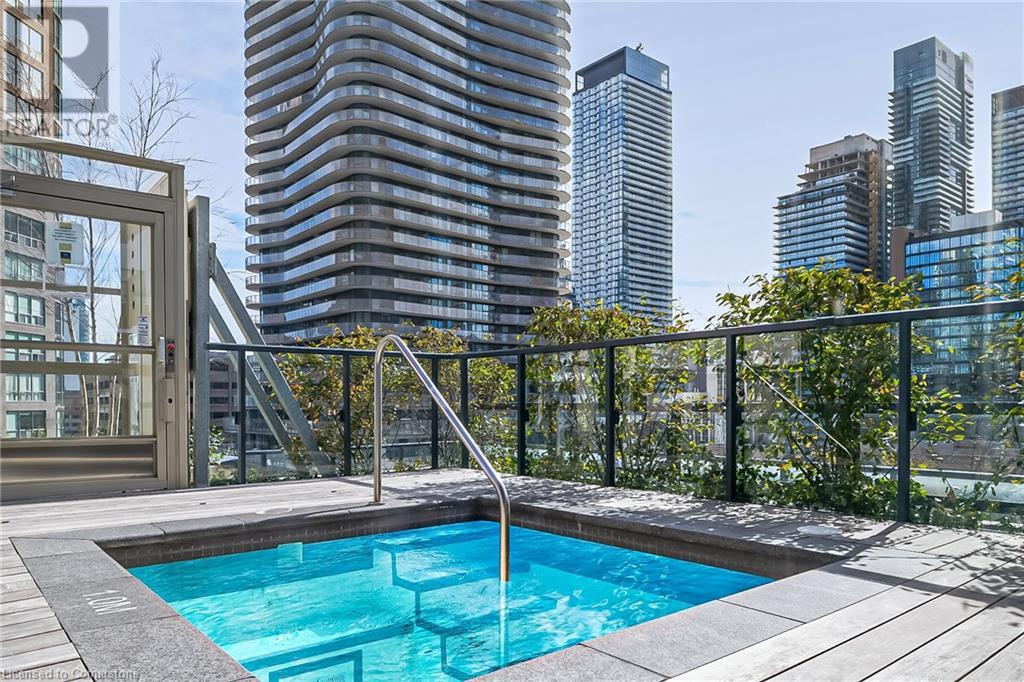 Photo 33 of 955 Bay Street Unit 1809, Toronto ON