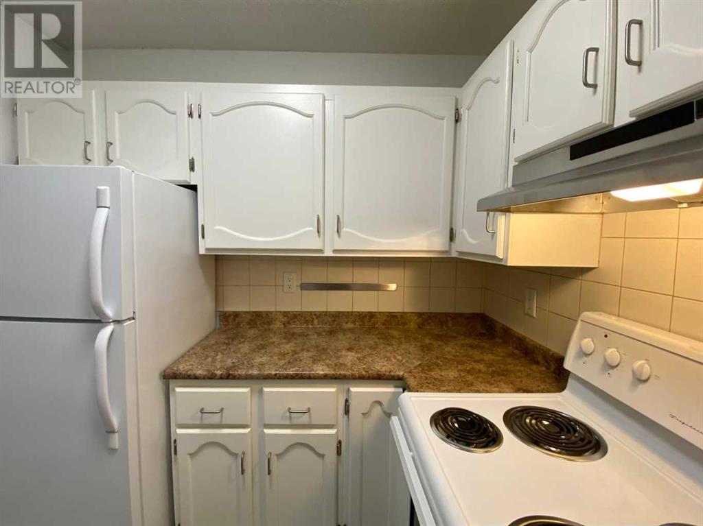 Single Family House for Sale in    Avenue SW Kingsland Calgary 