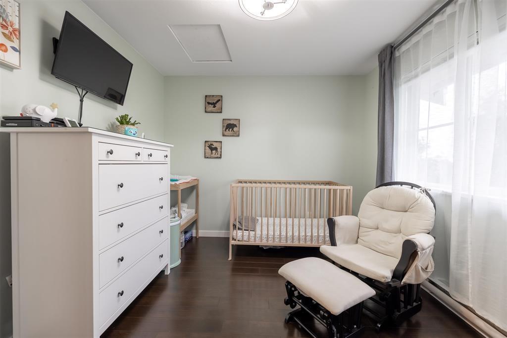 Photo 13 of 37 20460 66 Avenue, Langley BC
