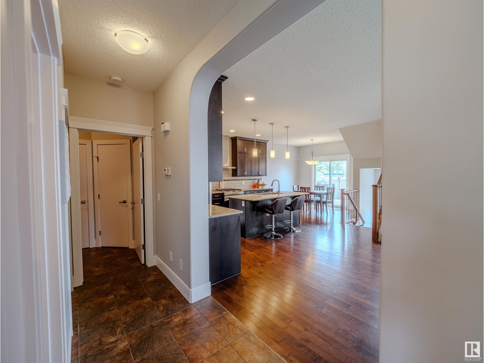 Photo 5 of 11732 18 Av Sw, Edmonton AB