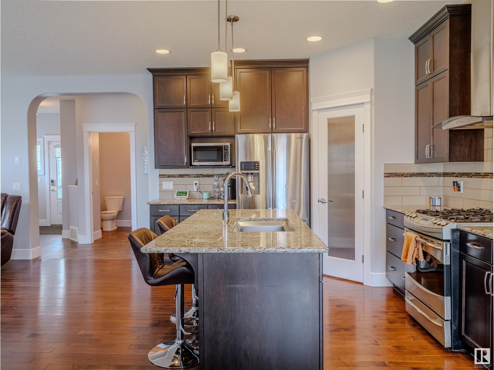 Photo 18 of 11732 18 Av Sw, Edmonton AB