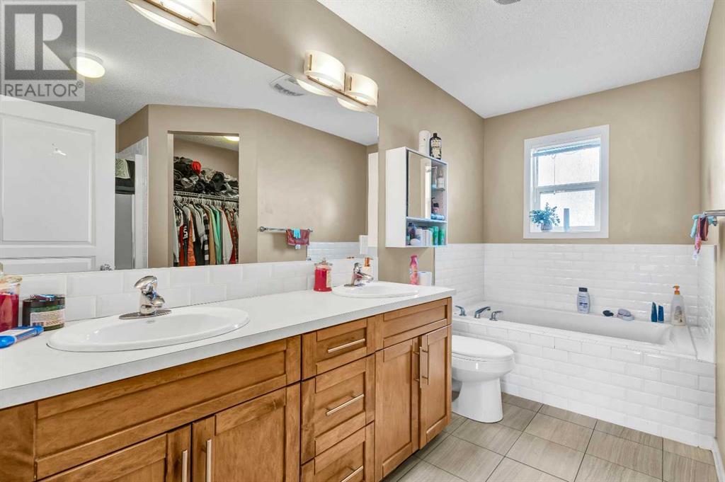 Photo 24 of 216 Copperpond Green Se, Calgary AB