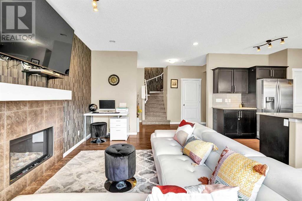Photo 7 of 216 Copperpond Green Se, Calgary AB
