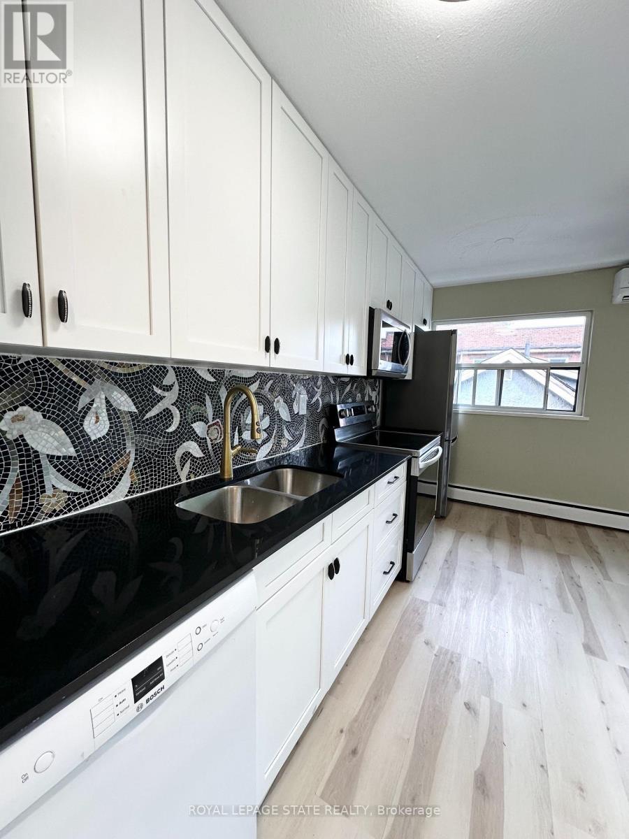 Photo 6 of 303 50 Hilda Avenue, Hamilton ON
