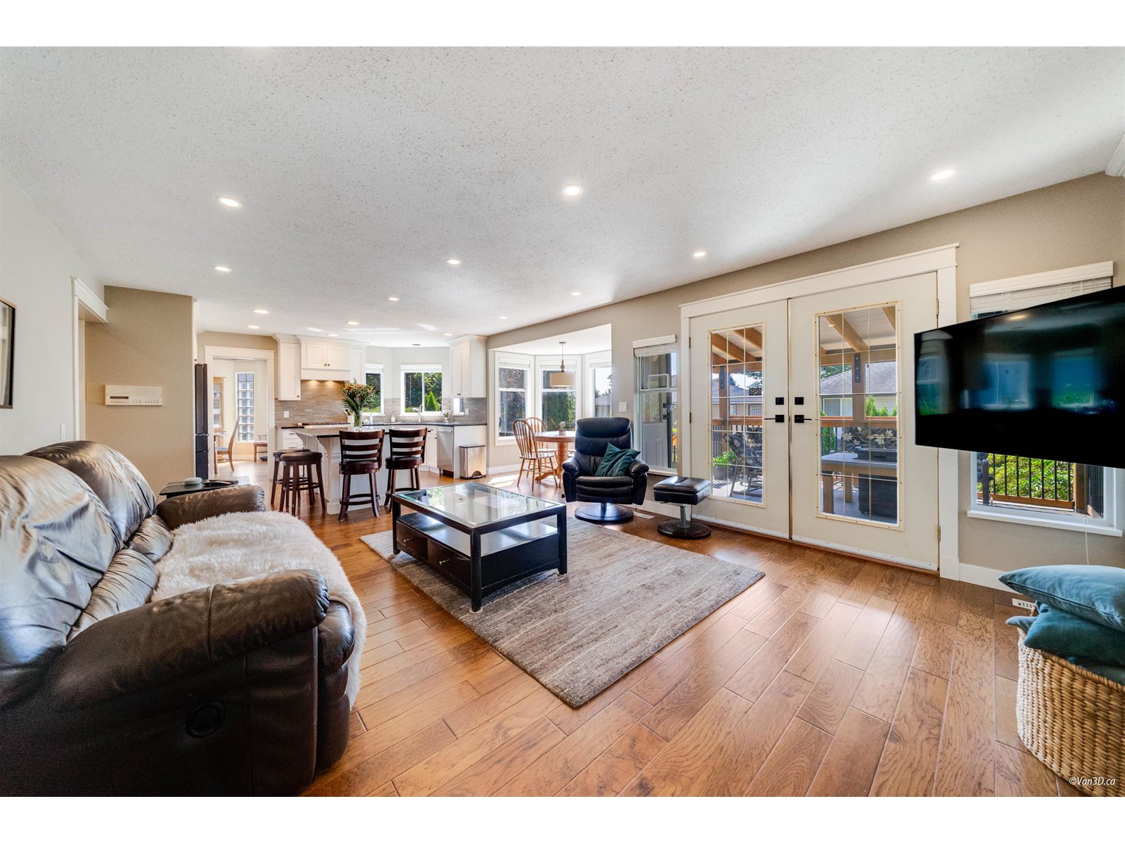 Photo 10 of 21558 84 B Avenue, Langley BC
