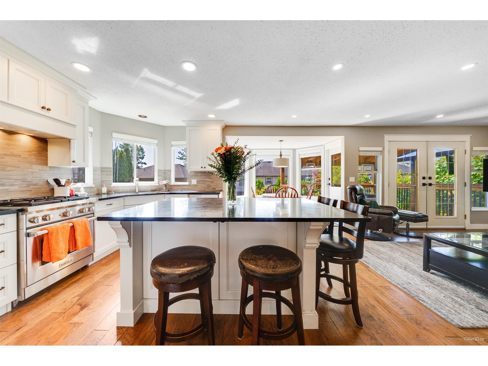 Photo 3 of 21558 84 B Avenue, Langley BC