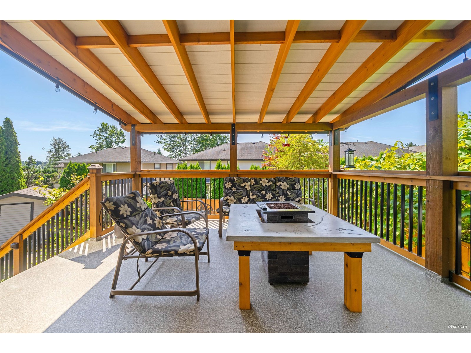 Photo 1 of 21558 84 B Avenue, Langley BC