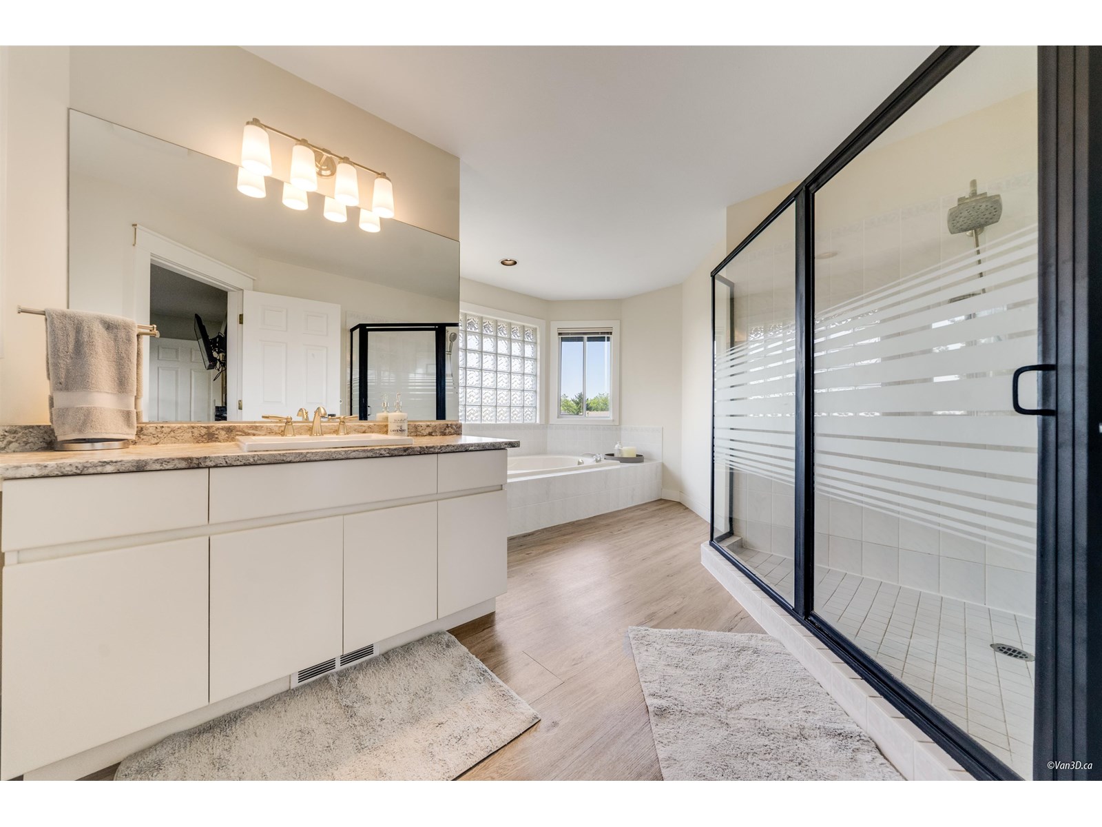Photo 22 of 21558 84 B Avenue, Langley BC