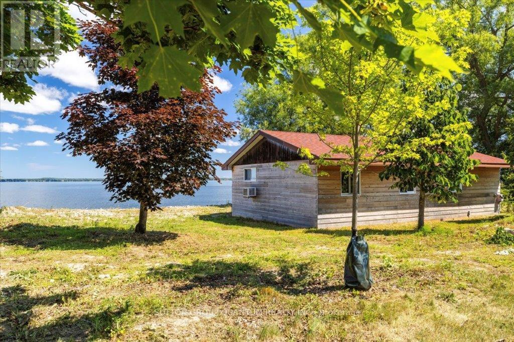 Photo 17 of 34 47 Owen Lane, Prince Edward County ON
