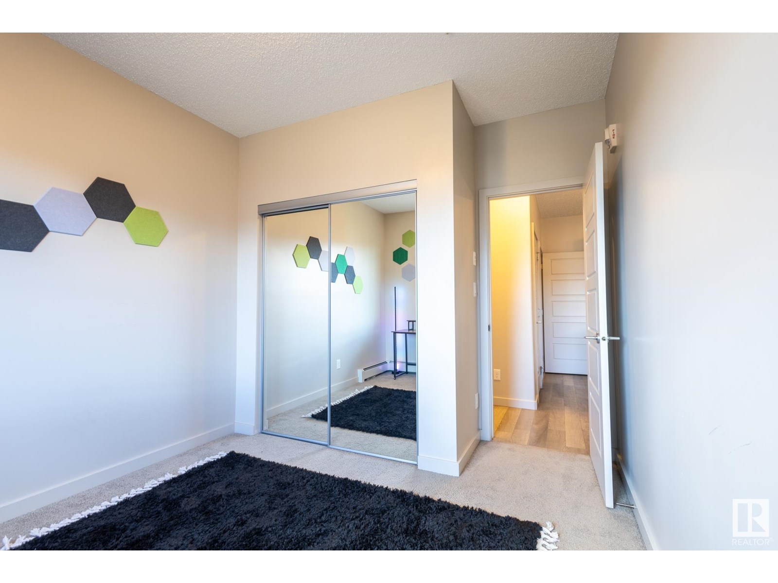 Photo 13 of 403 320 Ambleside Li Sw, Edmonton AB