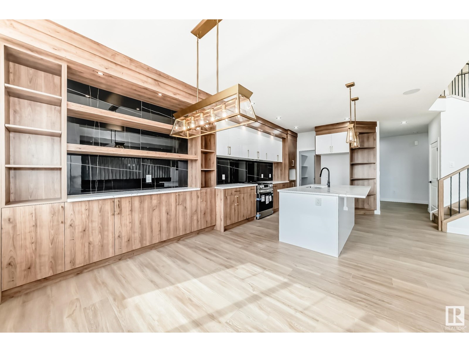 Photo 10 of 15 Axelwood Cr, Spruce Grove AB