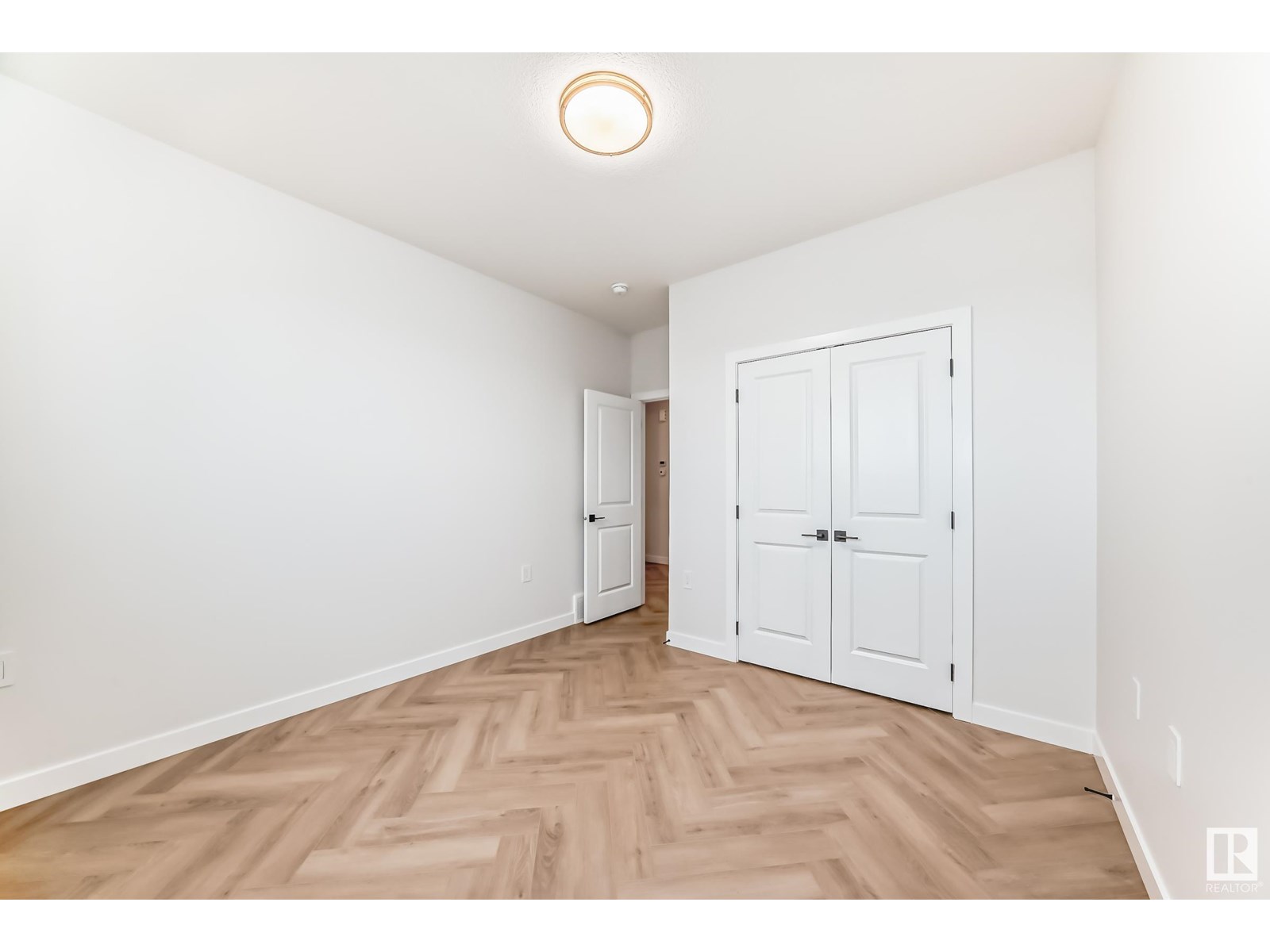 Photo 20 of 15 Axelwood Cr, Spruce Grove AB