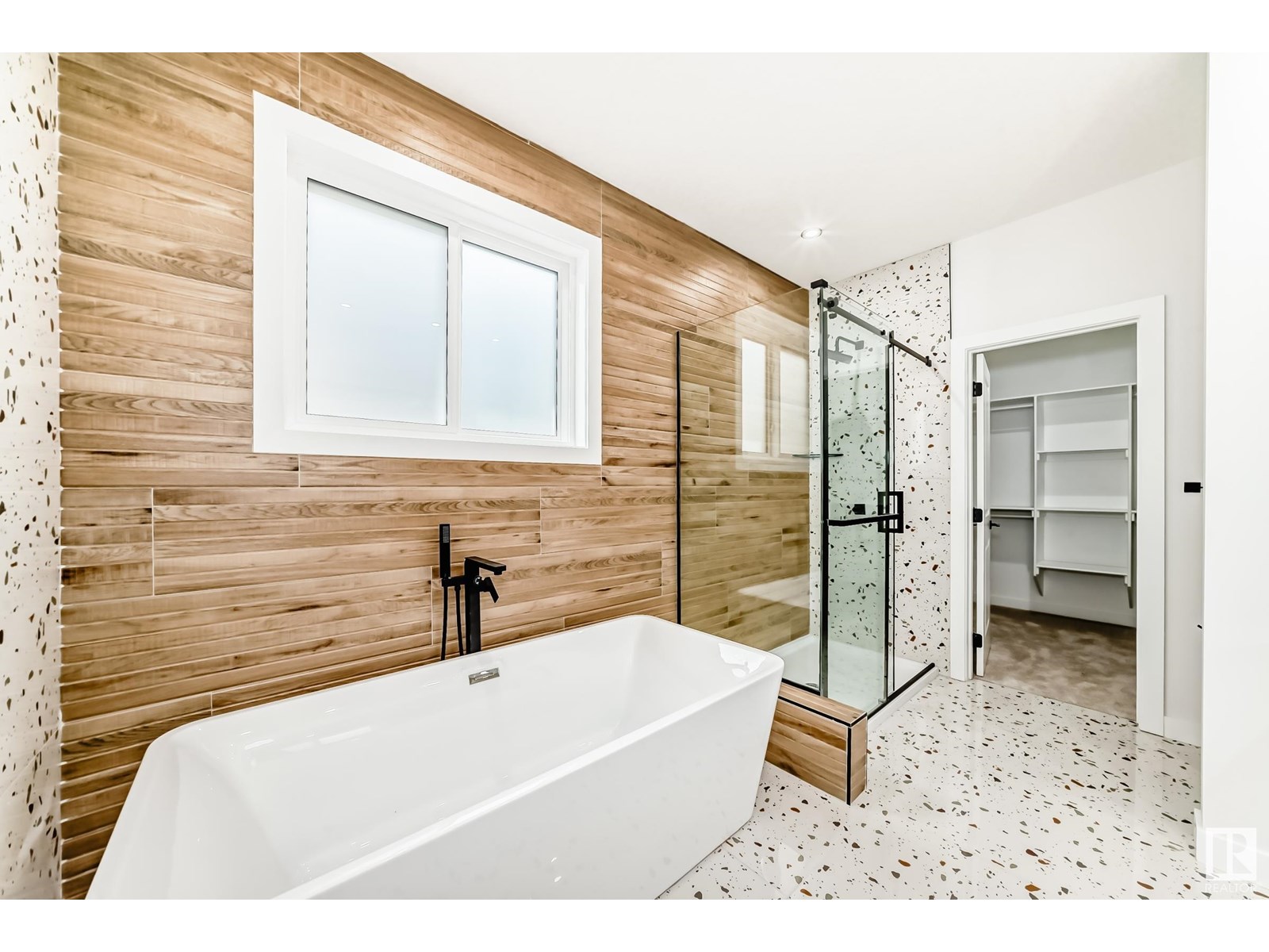 Photo 29 of 15 Axelwood Cr, Spruce Grove AB