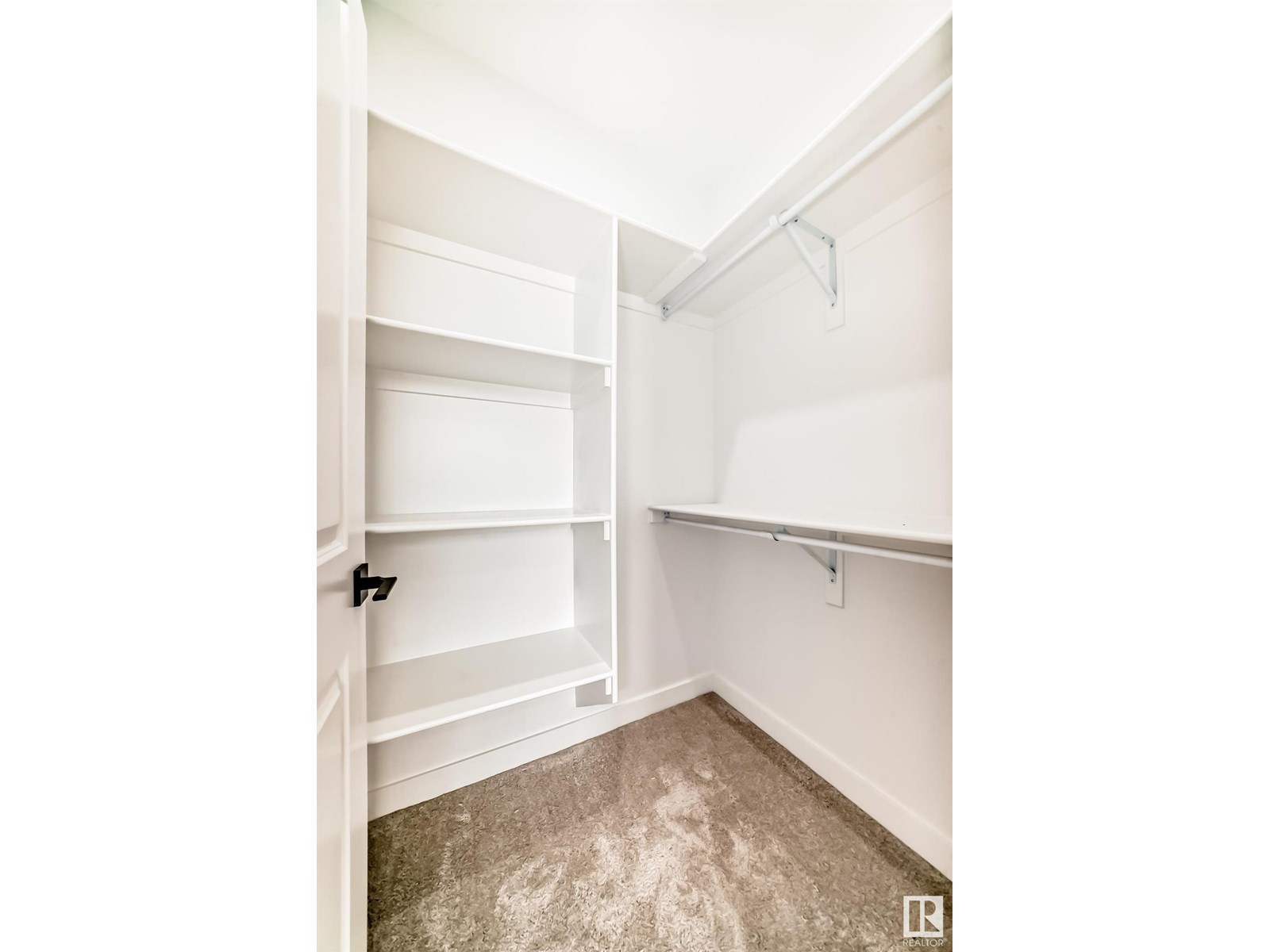 Photo 33 of 15 Axelwood Cr, Spruce Grove AB