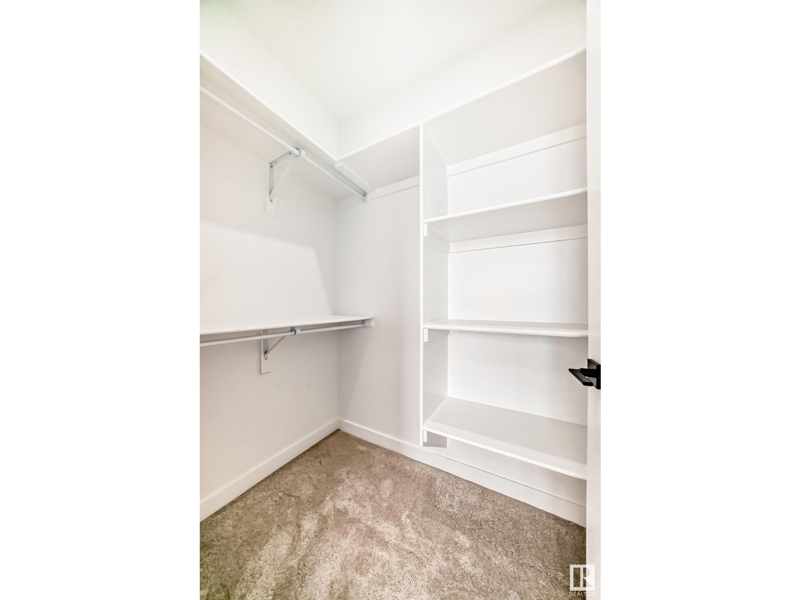 Photo 36 of 15 Axelwood Cr, Spruce Grove AB
