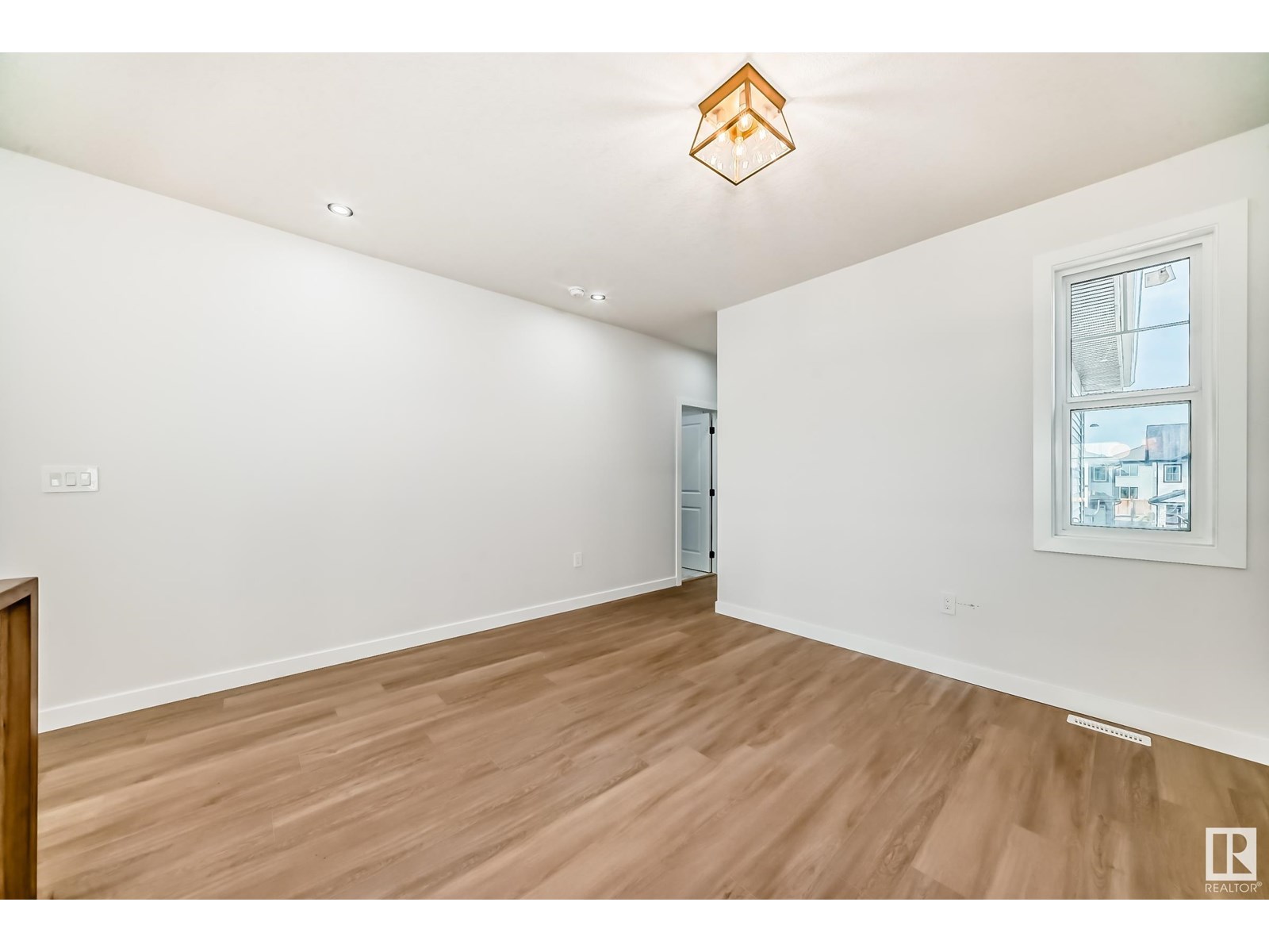 Photo 41 of 15 Axelwood Cr, Spruce Grove AB