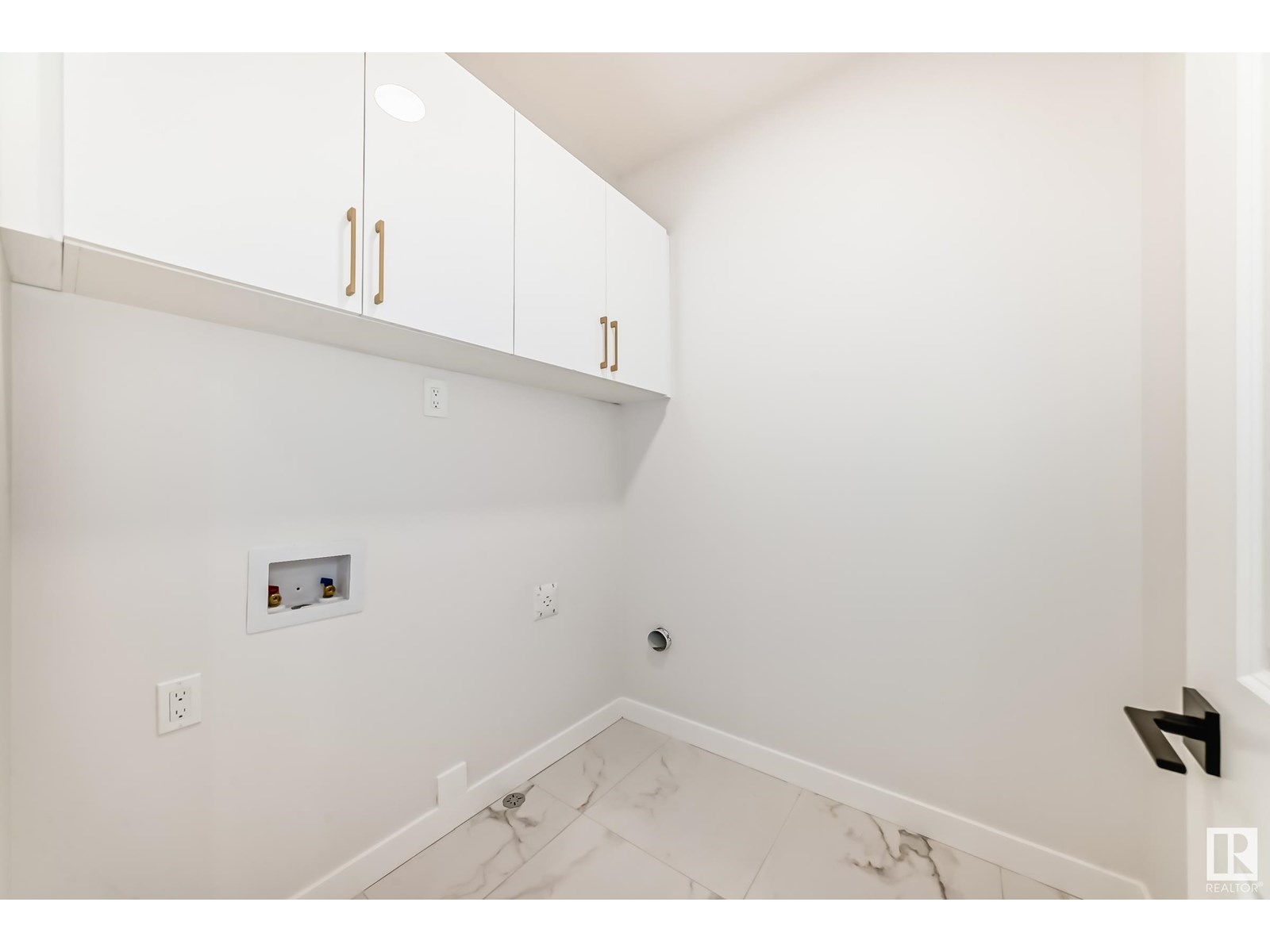 Photo 42 of 15 Axelwood Cr, Spruce Grove AB