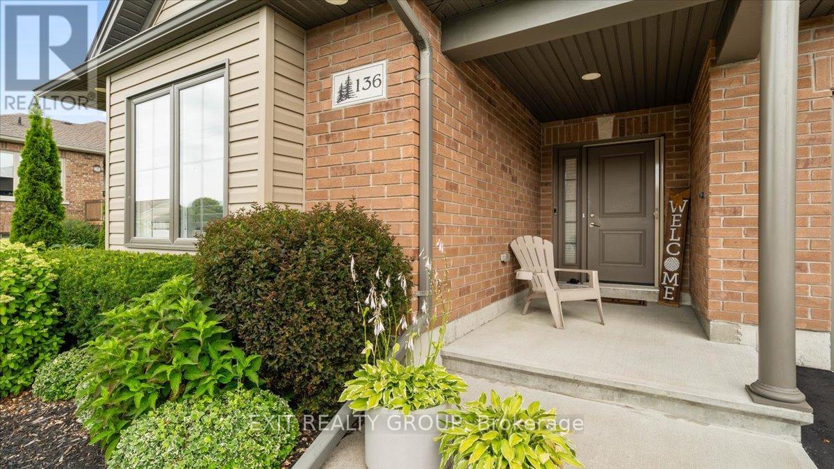 Photo 3 of 136 Raglan Street, Brighton ON