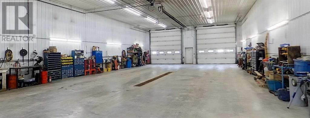 Photo 13 of 710 54 Street S, Edson AB