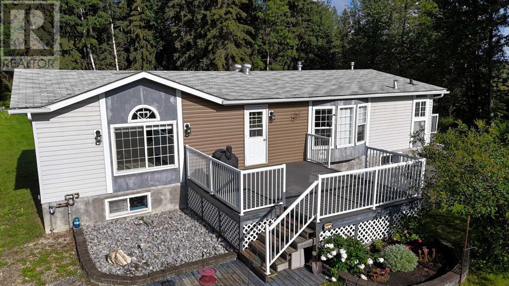 Photo 8 of 710 54 Street S, Edson AB