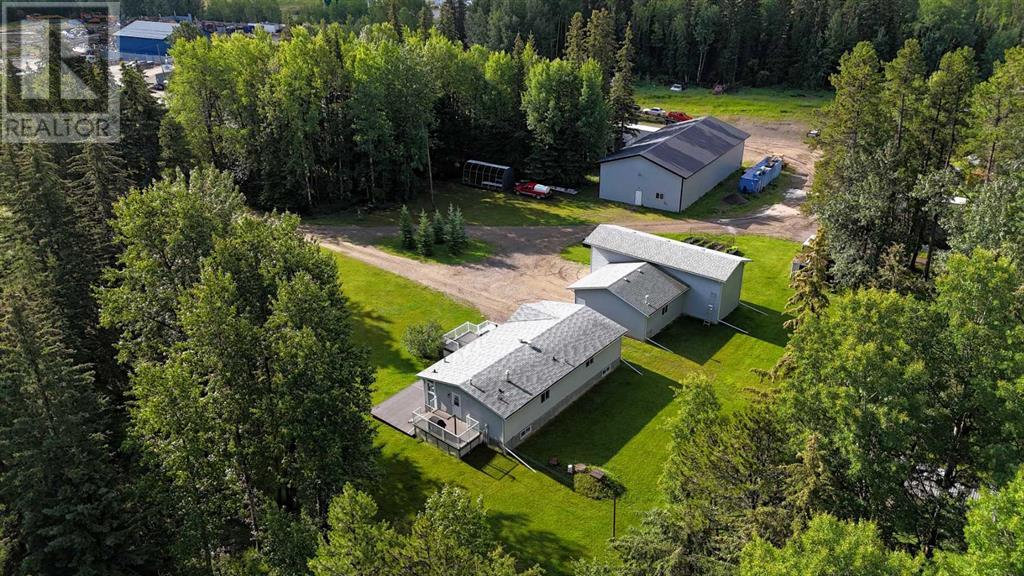 Photo 45 of 710 54 Street S, Edson AB