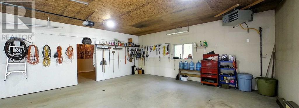 Photo 34 of 710 54 Street S, Edson AB