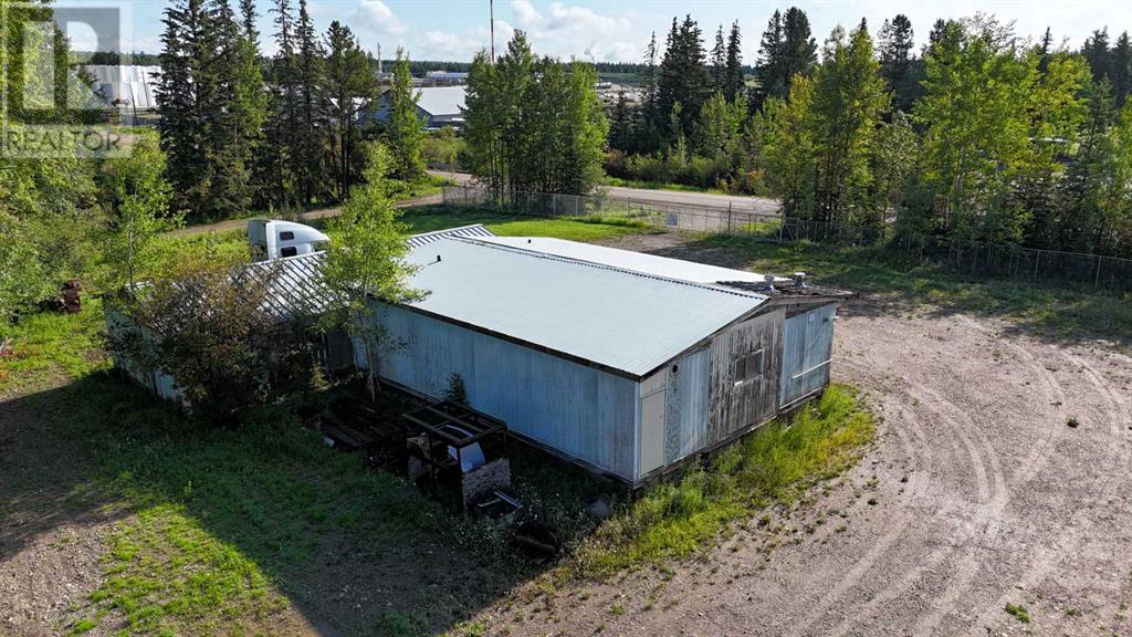 Photo 38 of 710 54 Street S, Edson AB