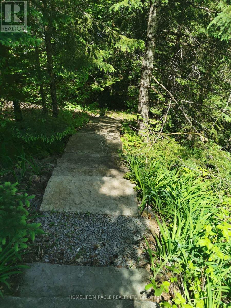 Photo 22 of 1274 Twist Lane, Highlands East ON