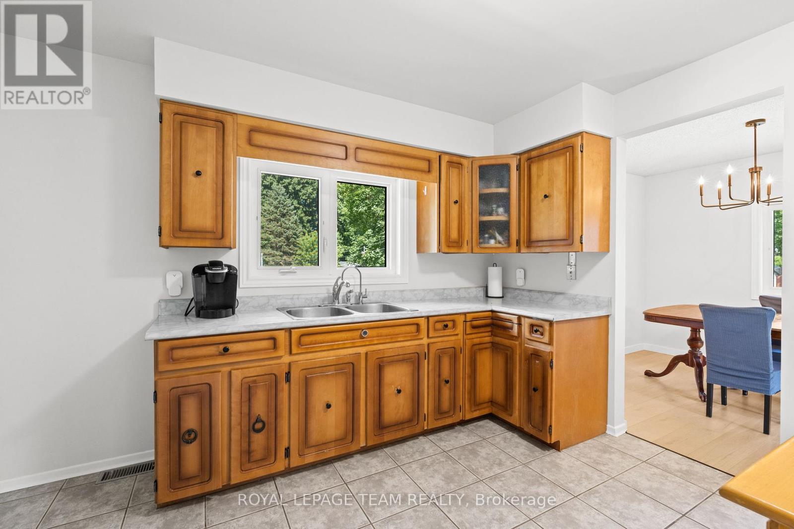 Photo 11 of 29 Elizabeth Street, Edwardsburgh Cardinal ON