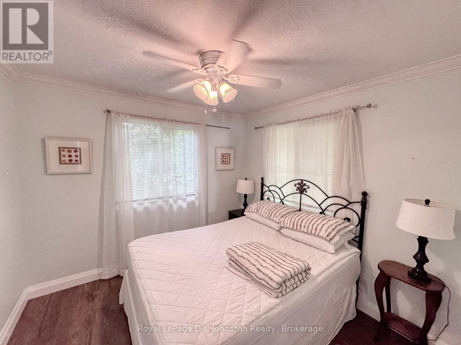 Photo 14 of 564 Mcnabb Street, Saugeen Shores ON