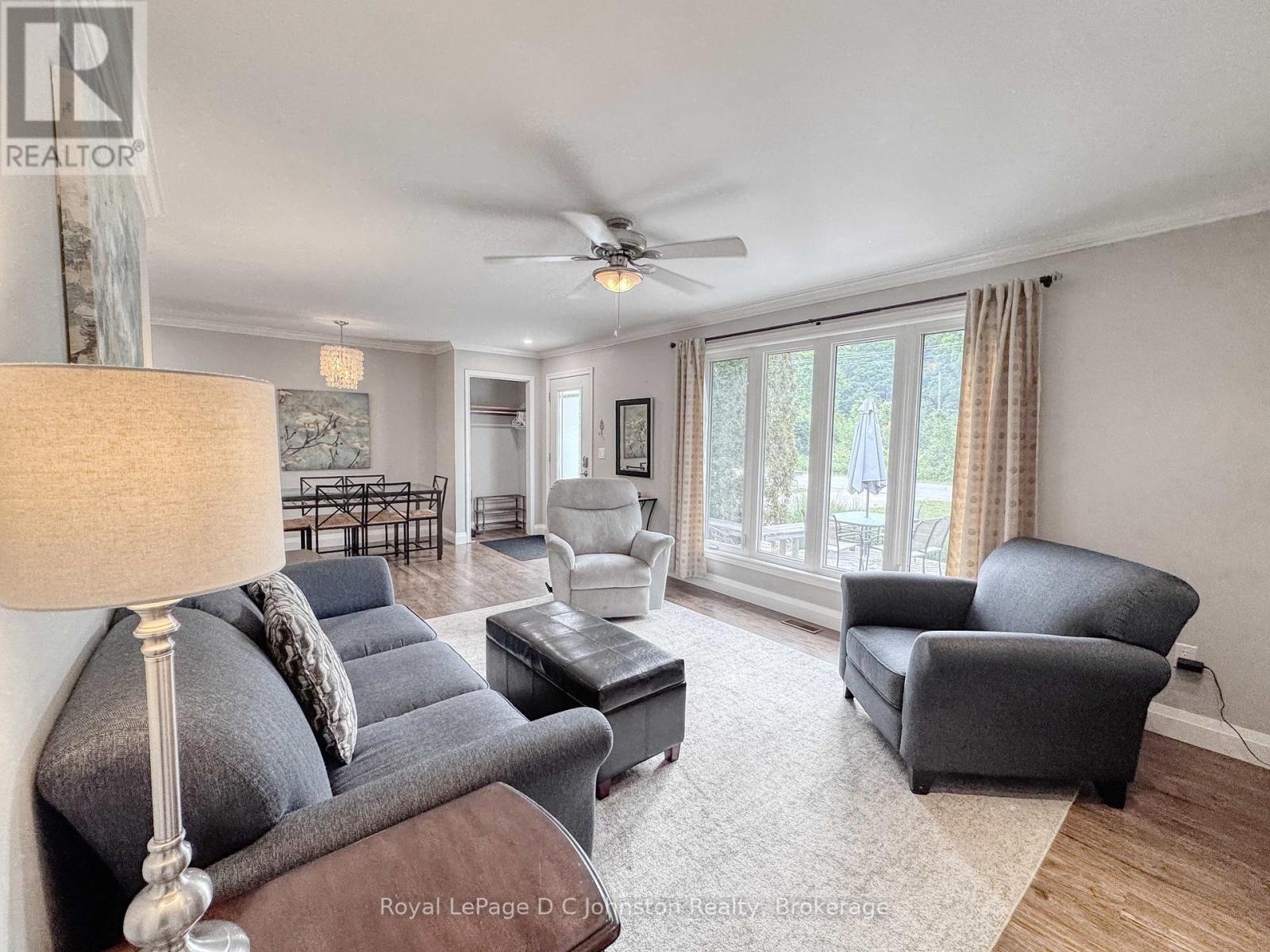 Photo 7 of 564 Mcnabb Street, Saugeen Shores ON
