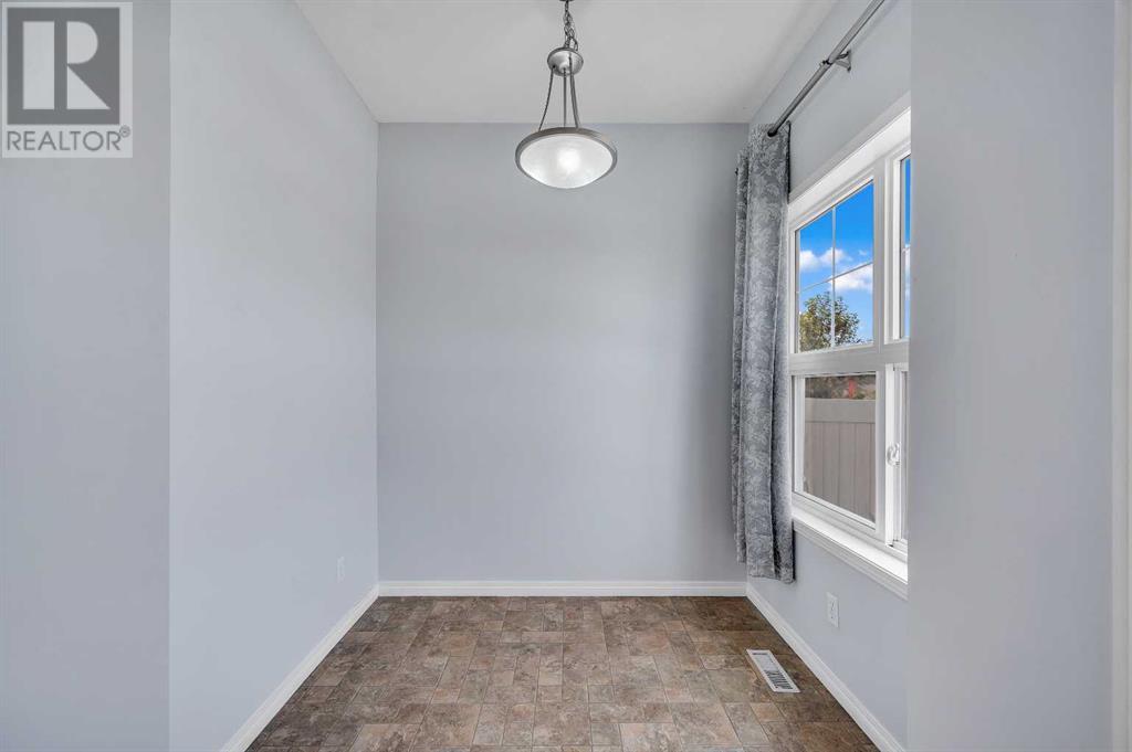 2702, 111 TARAWOOD LANE NE - Image 15