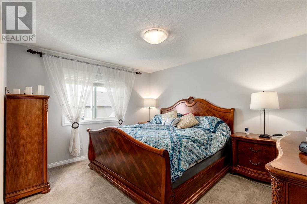 Photo 21 of 163 Cougarstone Court Sw, Calgary AB