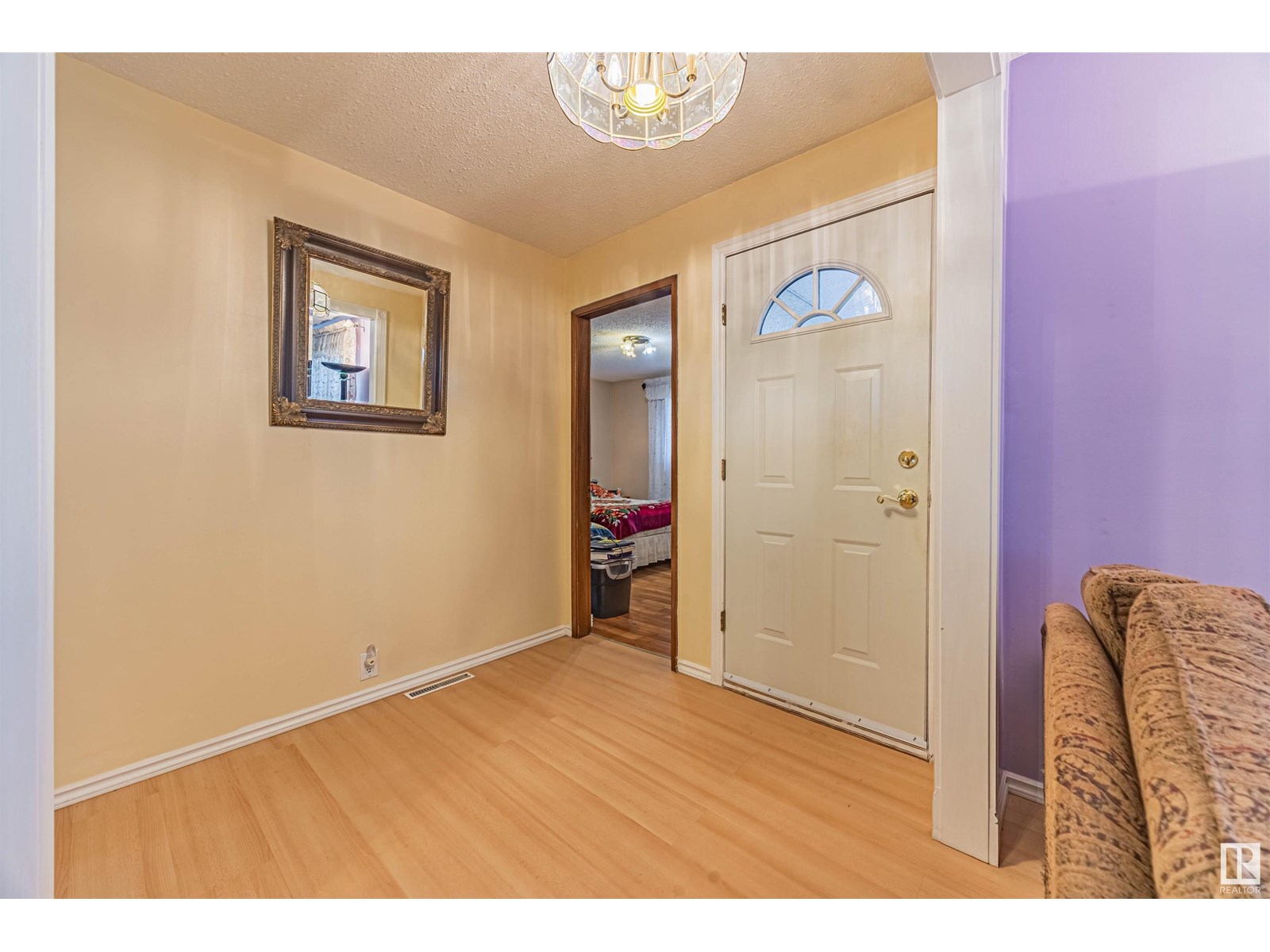 Photo 14 of 14424 65 St Nw, Edmonton AB