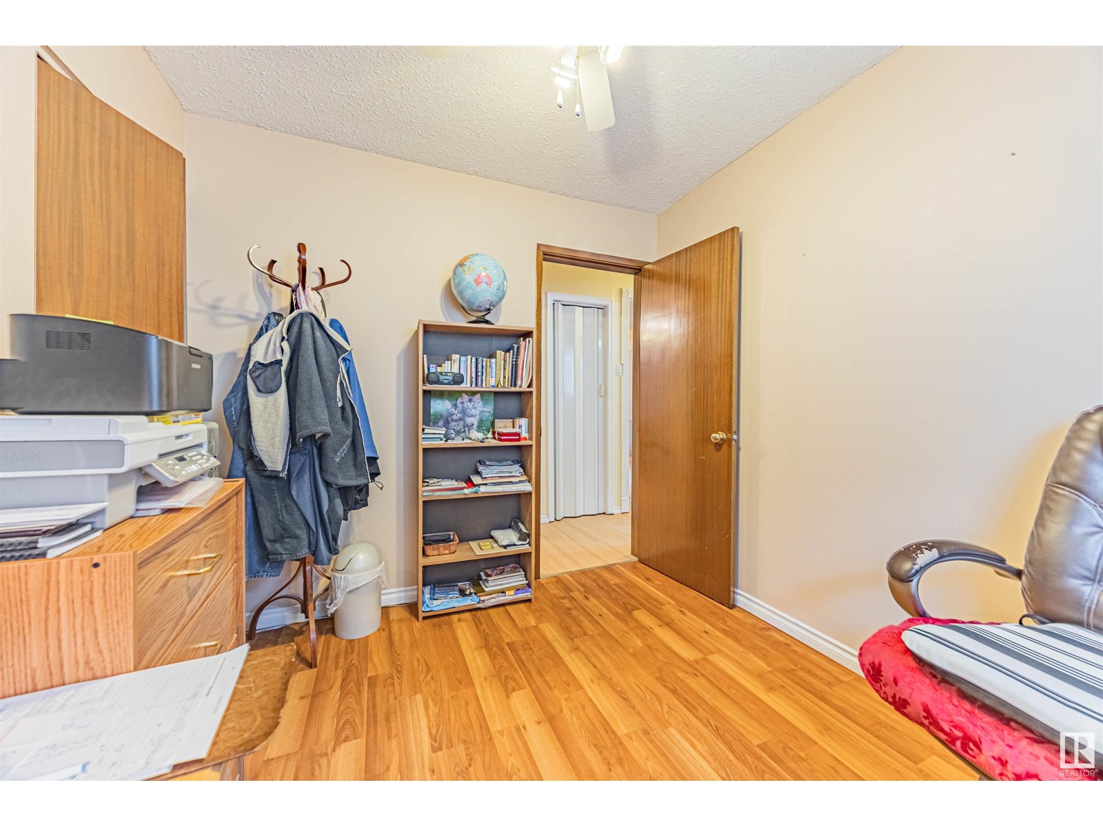 Photo 28 of 14424 65 St Nw, Edmonton AB
