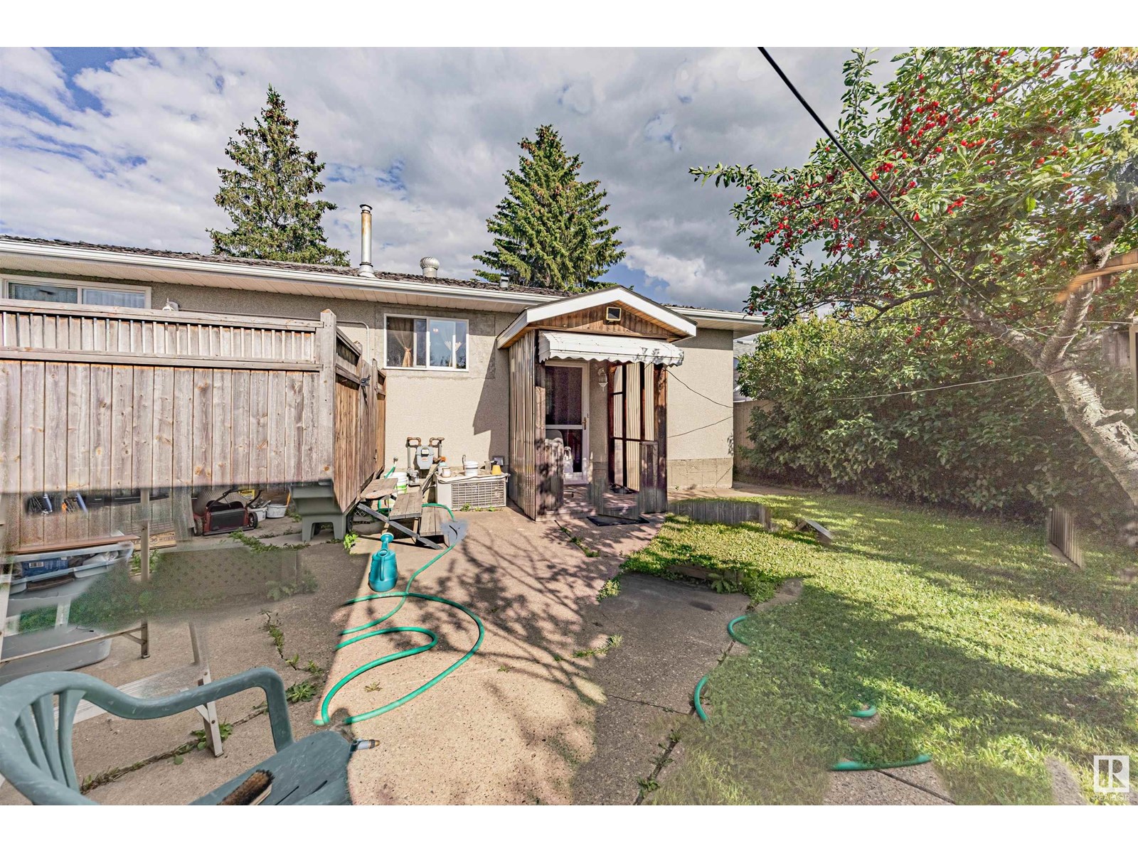 Photo 42 of 14424 65 St Nw, Edmonton AB