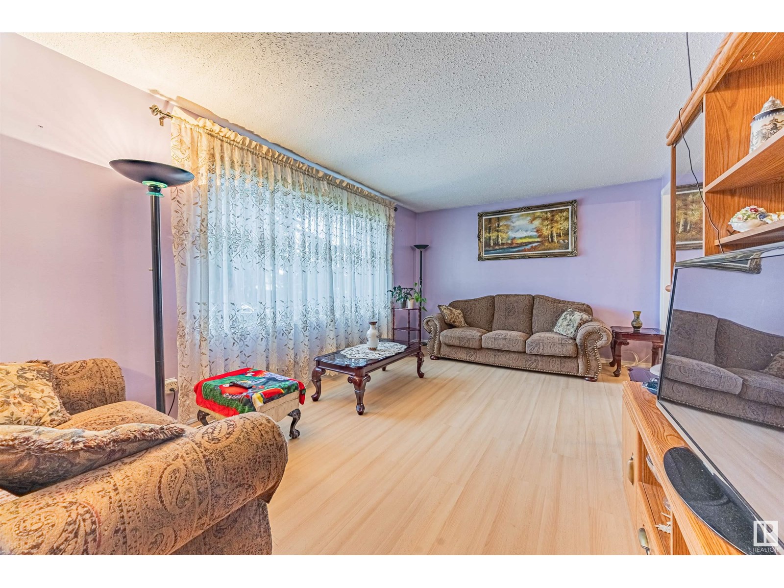 Photo 17 of 14424 65 St Nw, Edmonton AB
