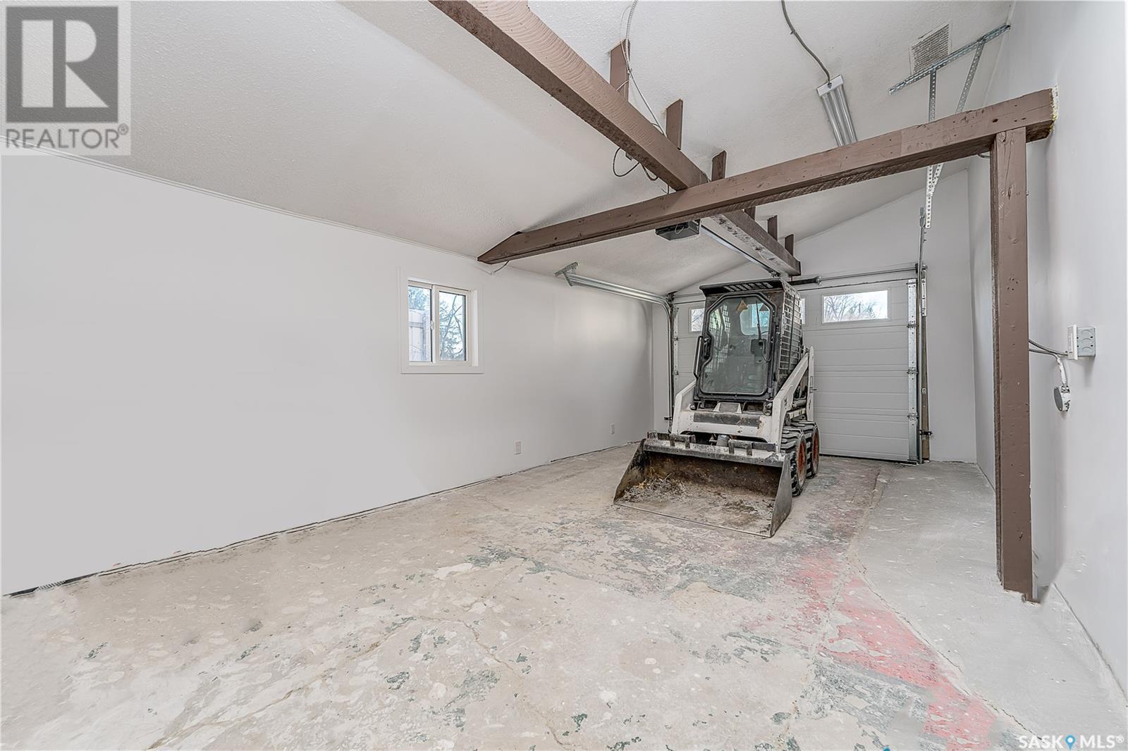 1317 CONNAUGHT AVENUE - 30
