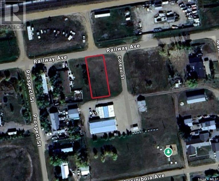 Photo 1 of 412 Railway Avenue, Belle Plaine SK