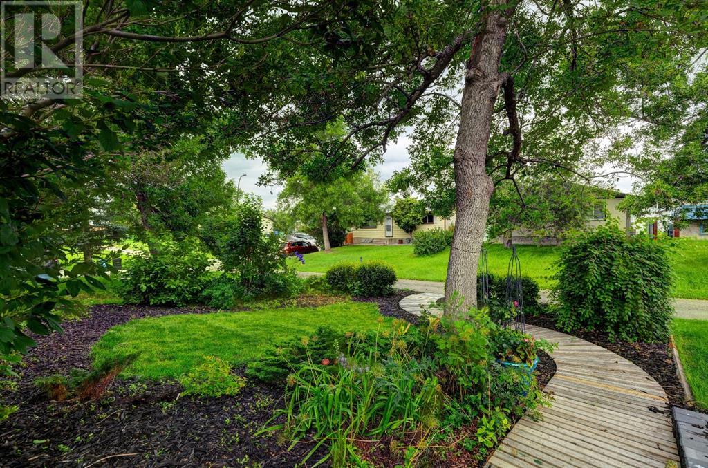 Single Family House Bungalow for Sale in  A Avenue SE Dover Calgary 