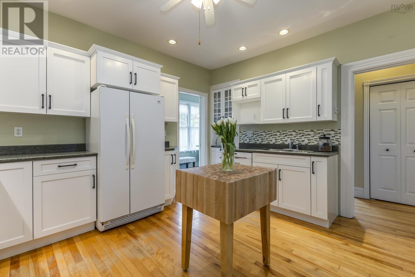 Photo 6 of 1273 North Main Street, Westville NS