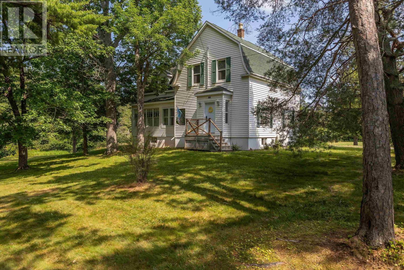 Photo 3 of 1273 North Main Street, Westville NS