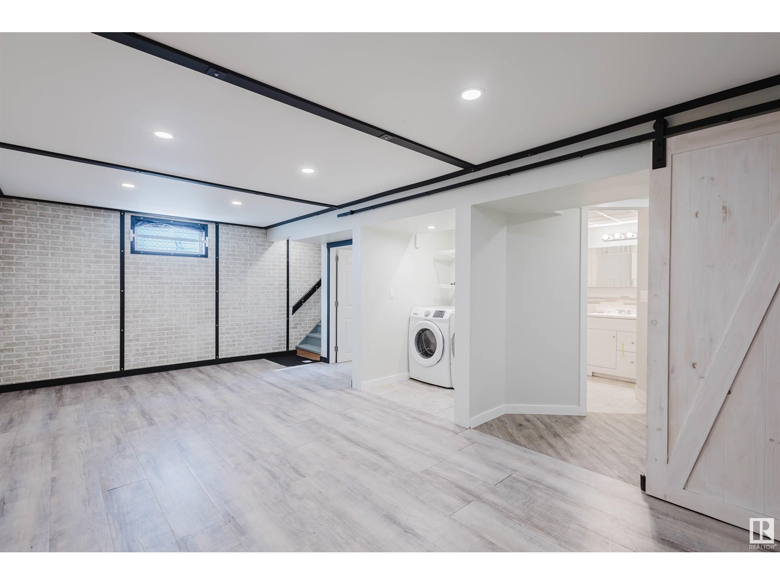 Photo 21 of 10926 153 St Nw, Edmonton AB