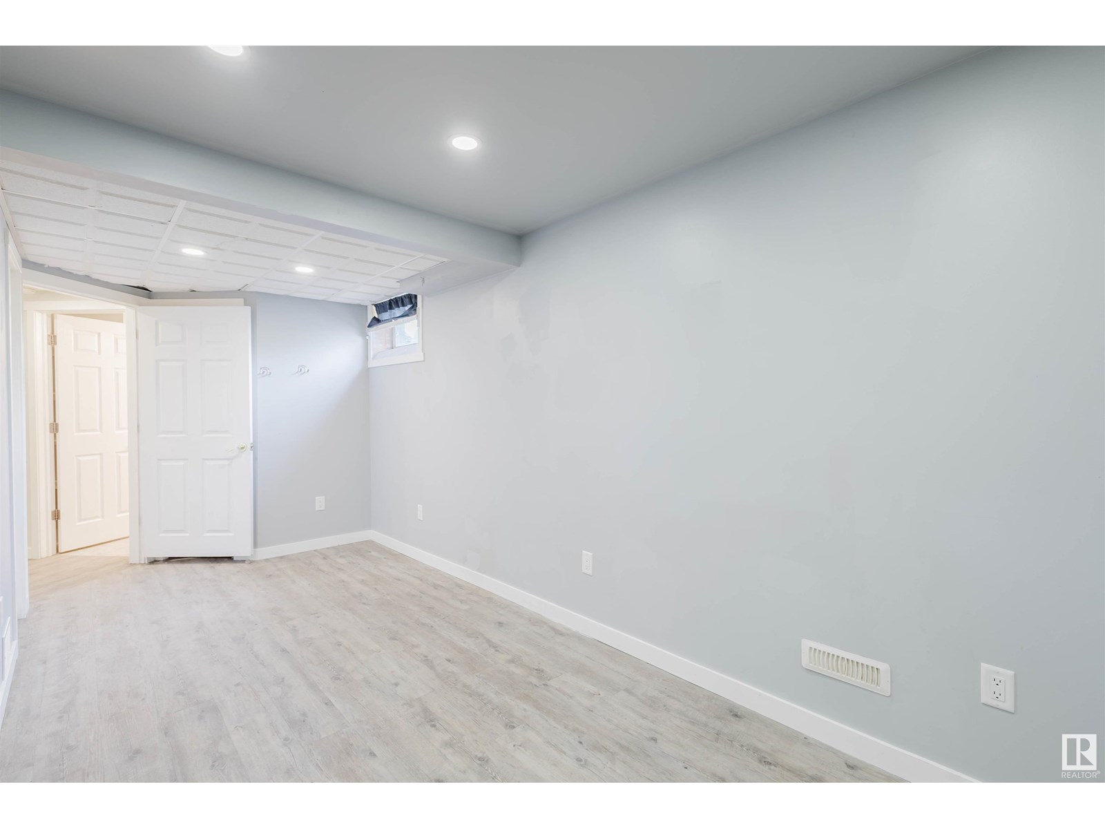 Photo 26 of 10926 153 St Nw, Edmonton AB