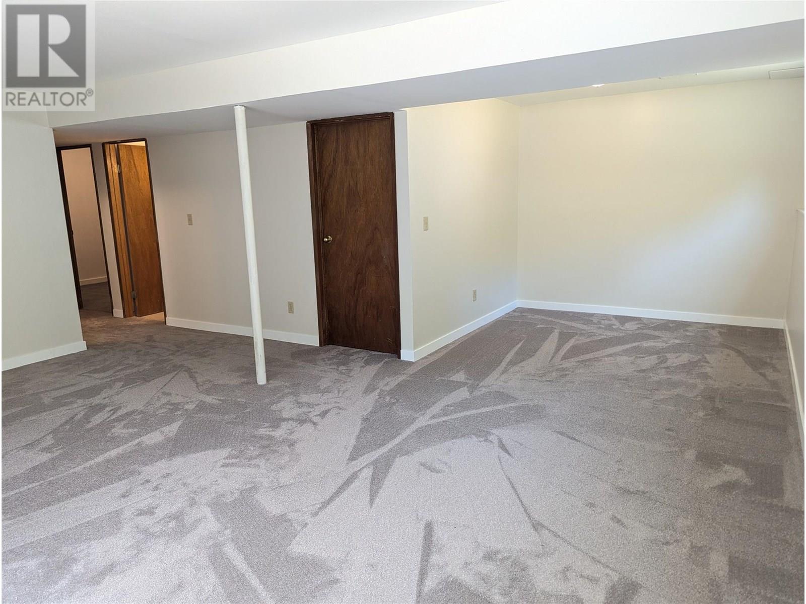 Photo 26 of 1087 Monterey Court, Kelowna BC